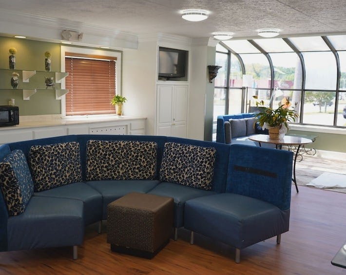 Astoria Hotel Danville West