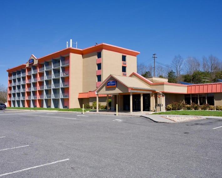 Howard Johnson by Wyndham Lexington