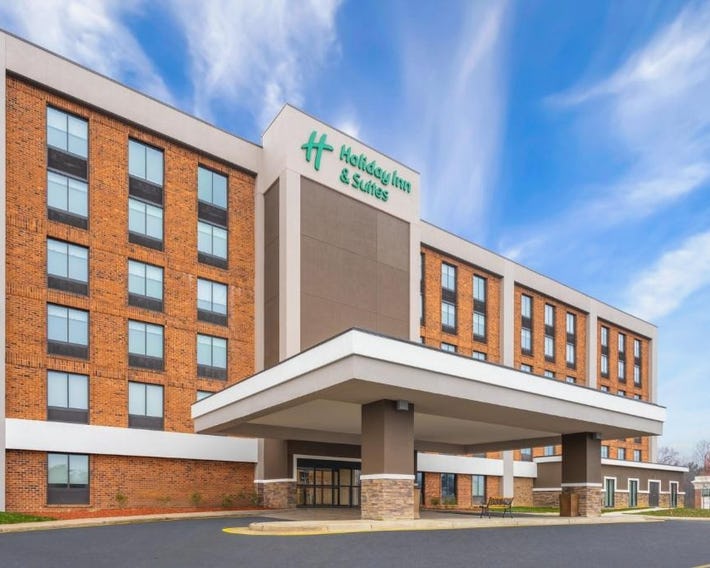 Holiday Inn & Suites Richmond West End by IHG