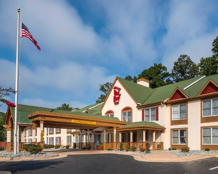 Red Roof Inn & Suites Stafford, VA - Quantico