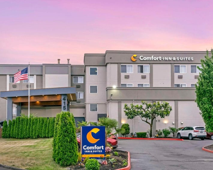 Comfort Inn & Suites Pacific - Auburn