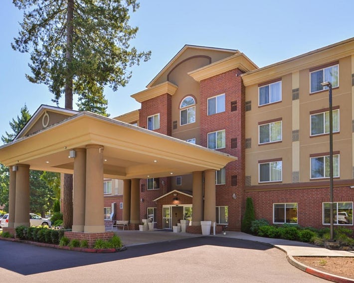 Holiday Inn Express & Suites Lacey - Olympia