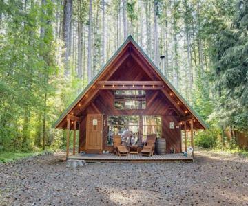 Elk Drop Inn | Wifi, Firepit, Smart TV