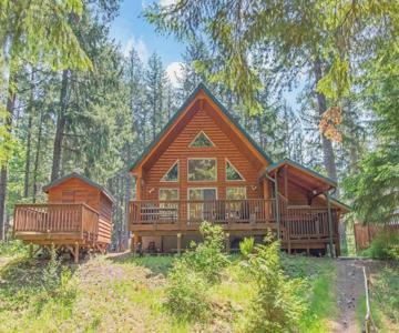 River Run Lodge | Hot Tub, No pet fee, AC