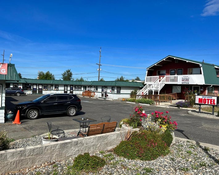 Great House Motel