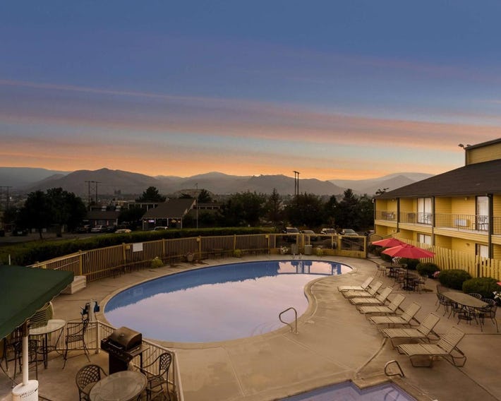 SureStay Hotel by Best Western Wenatchee