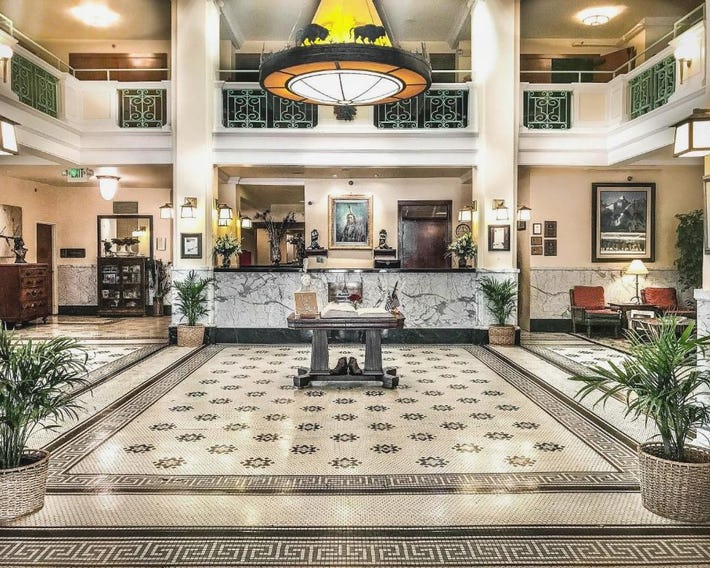 Historic Plains Hotel