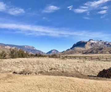 Yellowstone Cutthroat Guest Ranch