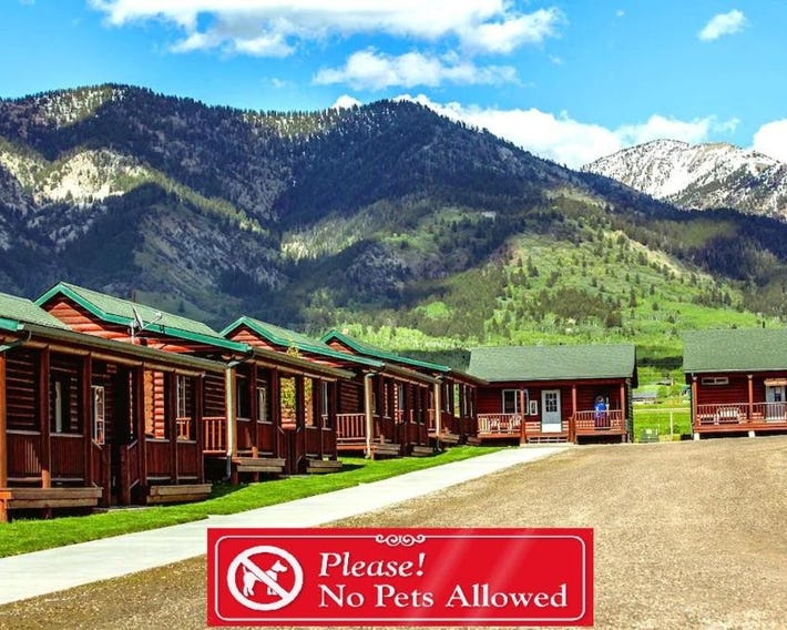 Wolf Den Log Cabin Motel and RV Park