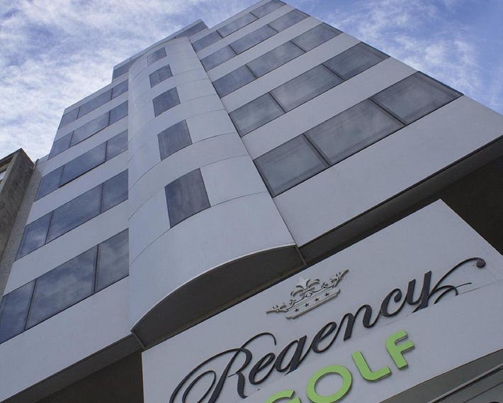 Regency Golf - Hotel Urbano
