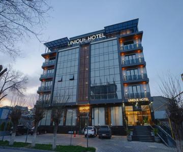 UNIQUE Airport Hotel