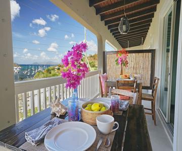 Two Sandals By the Sea Inn