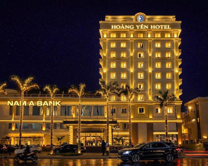 Sandals Hoàng Yến