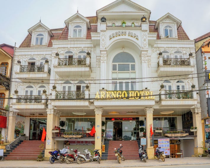 Arengo Sapa Hotel