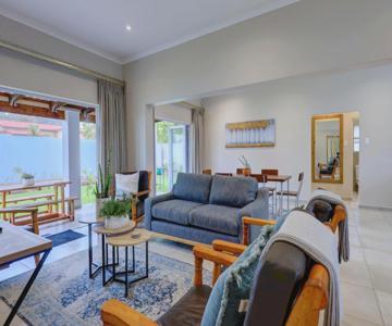 Out Of Bounds Self-Catering Lodge