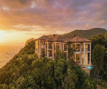Villa Seaview, Private Oceanfront Villa, Heated Pool & Whale Watching Views, Knysna Heads