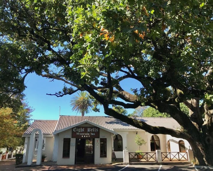 Eight Bells Mountain Inn