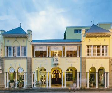 Queen's Hotel