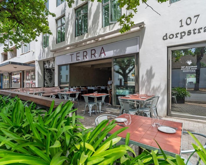 107 Dorpstraat Boutique Hotel