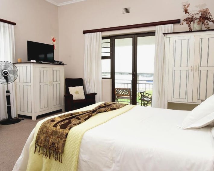 Riviera Hotel & Chalets
