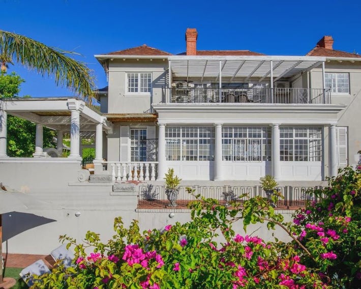 Rhonda's Manor Boutique Guesthouse