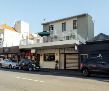 Sea Point Inn