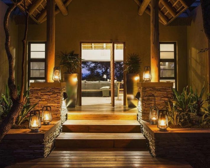 Moya Safari Villa