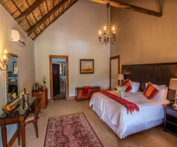Kaingo Elephant Lodge