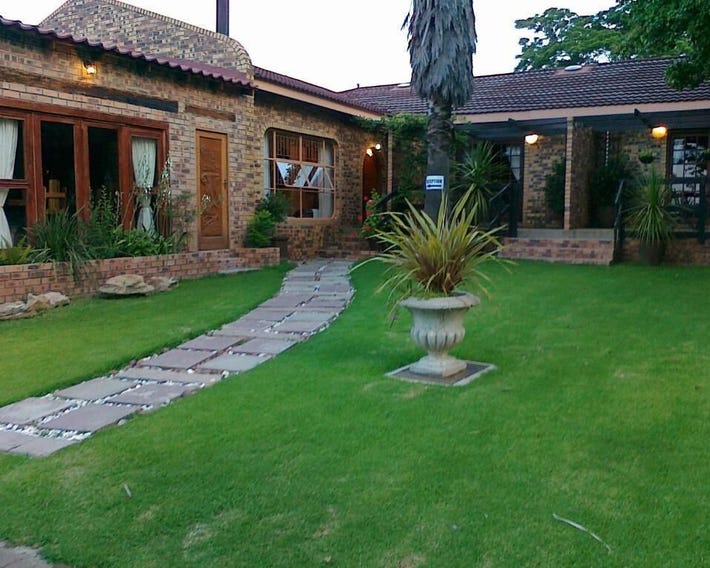 Khokha Moya Guest House