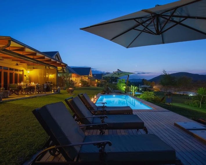 Kambaku River Lodge