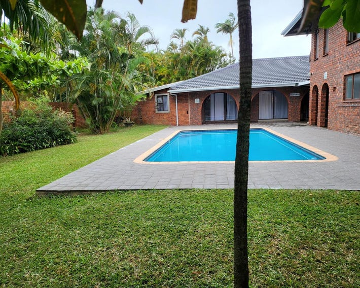 Emangunini Guest house
